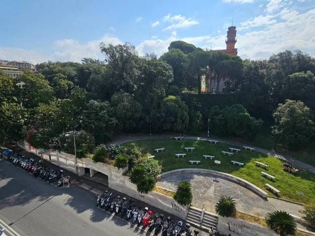 Appartamento in vendita a Genova GE