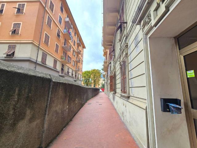 Appartamento in vendita a Genova GE