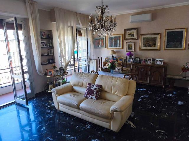 Appartamento in vendita a Genova GE