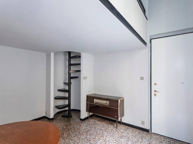Appartamento in vendita a Genova GE