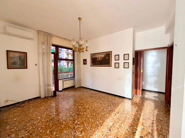Appartamento in vendita a Genova GE