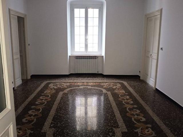 Appartamento in vendita a Genova GE