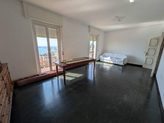 Appartamento in vendita a Genova GE