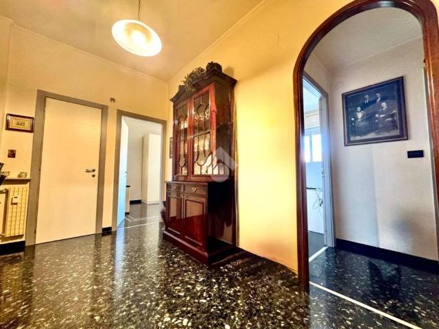 Appartamento in vendita a Genova GE