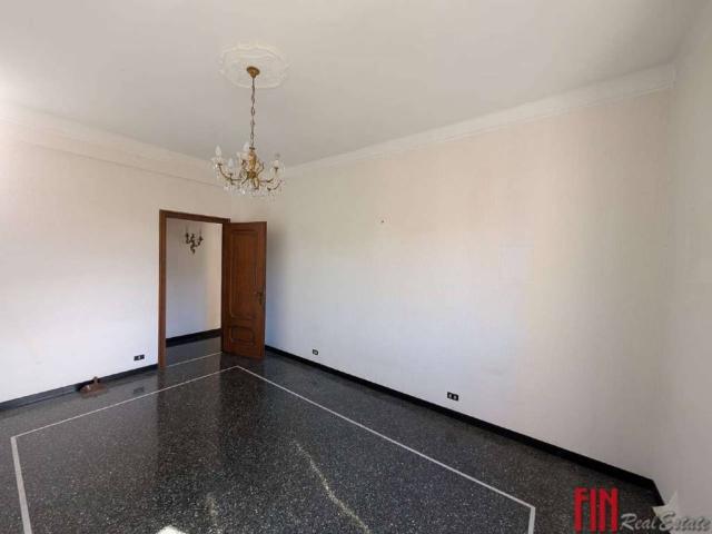 Appartamento in vendita a Genova GE