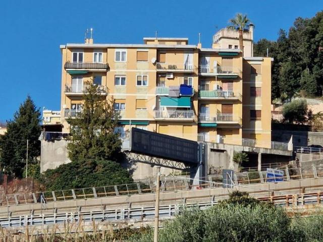 Appartamento in vendita a Genova GE
