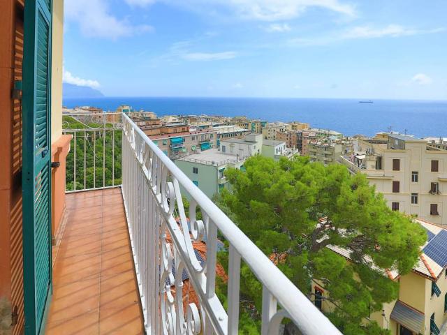 Appartamento in vendita a Genova GE