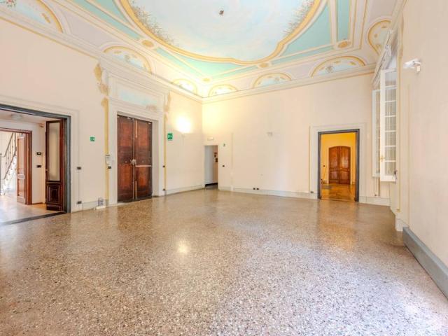 Appartamento in vendita a Genova GE