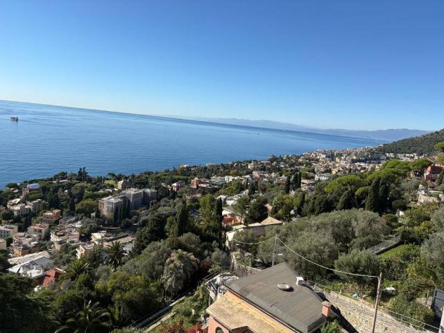 Appartamento in vendita a Genova GE