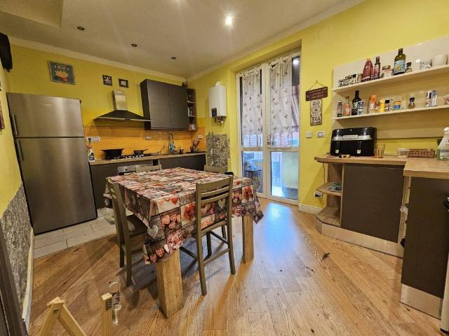 Appartamento in vendita a Genova GE
