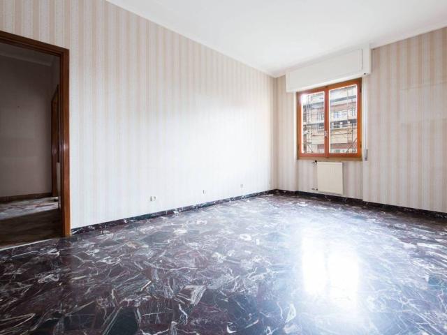 Appartamento in vendita a Genova GE