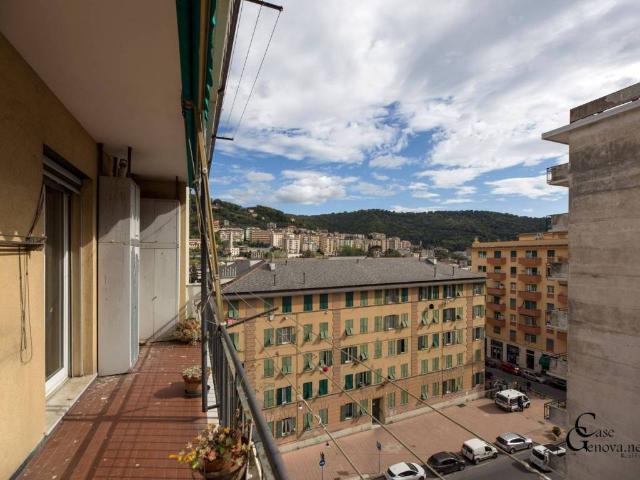 Appartamento in vendita a Genova GE