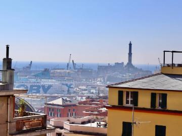 Appartamento in vendita a Genova GE