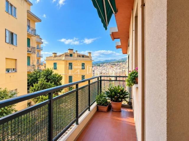 Appartamento in vendita a Genova GE