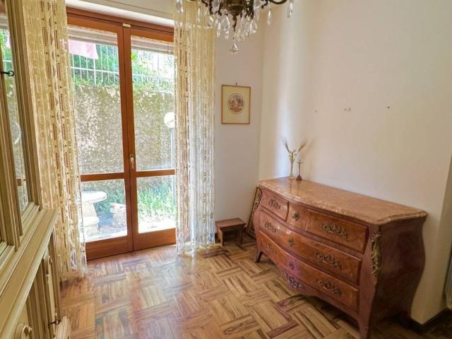 Appartamento in vendita a Genova GE