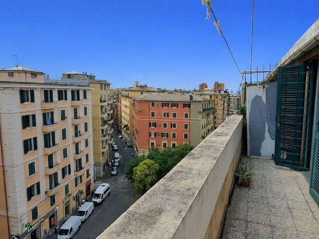 Appartamento in vendita a Genova GE