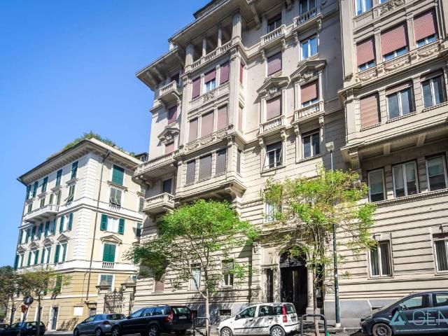 Appartamento in vendita a Genova GE
