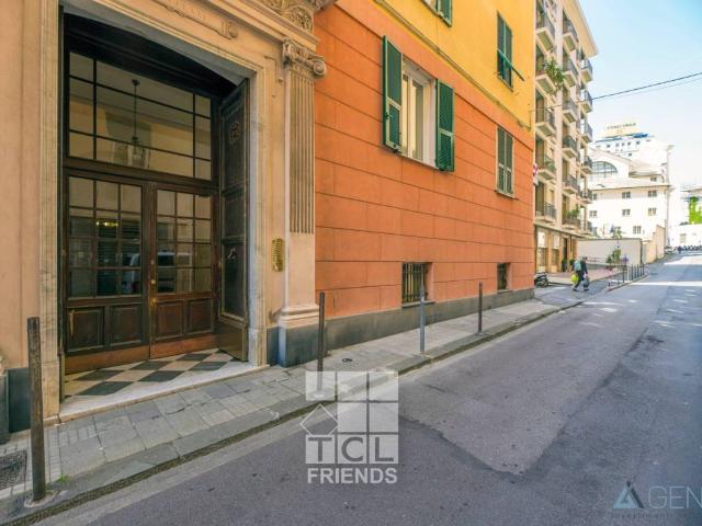 Appartamento in vendita a Genova GE