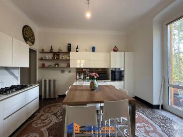 Appartamento in vendita a Genova GE