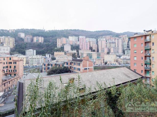 Appartamento in vendita a Genova GE