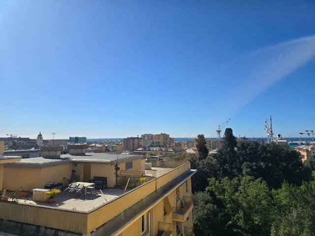 Appartamento in vendita a Genova GE