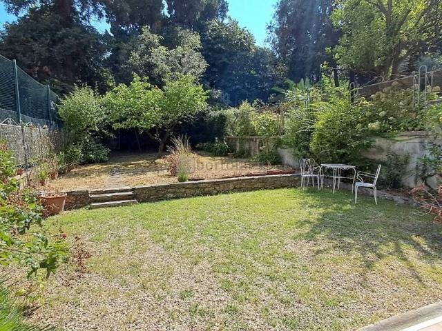 Appartamento in vendita a Genova GE