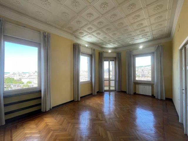 Appartamento in vendita a Genova GE