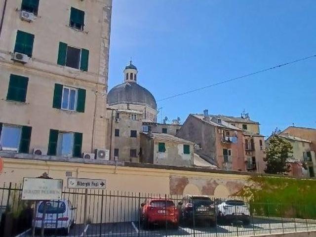 Appartamento in vendita a Genova GE