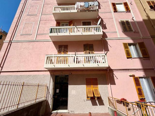 Appartamento in vendita a Genova GE
