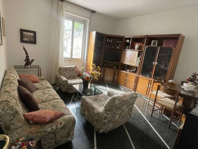 Appartamento in vendita a Genova GE