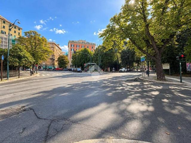 Appartamento in vendita a Genova GE