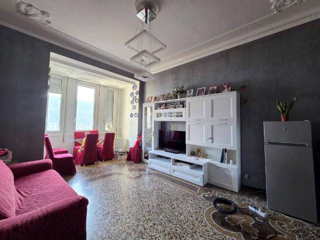 Appartamento in vendita a Genova GE