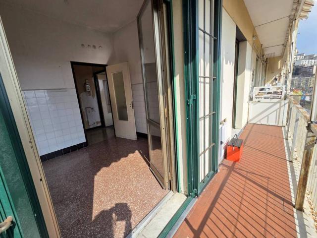 Appartamento in vendita a Genova GE