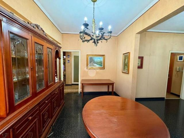 Appartamento in vendita a Genova GE