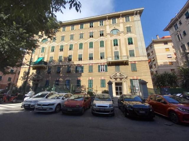 Appartamento in vendita a Genova GE