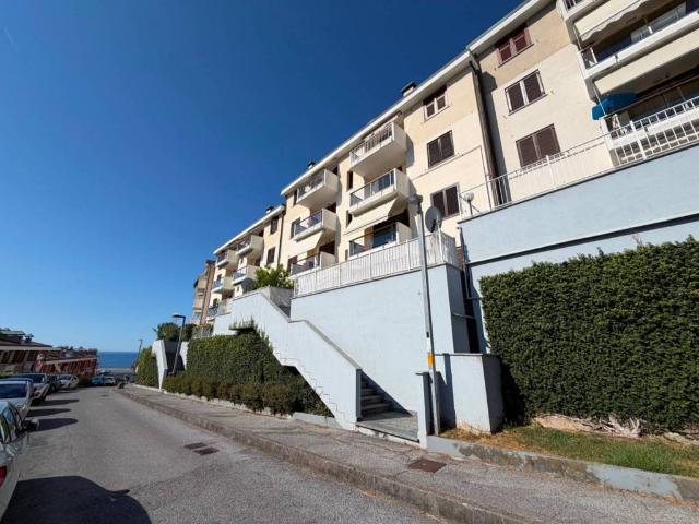 Appartamento in vendita a Genova GE