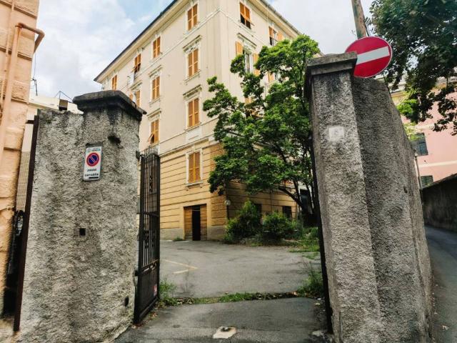 Appartamento in vendita a Genova GE