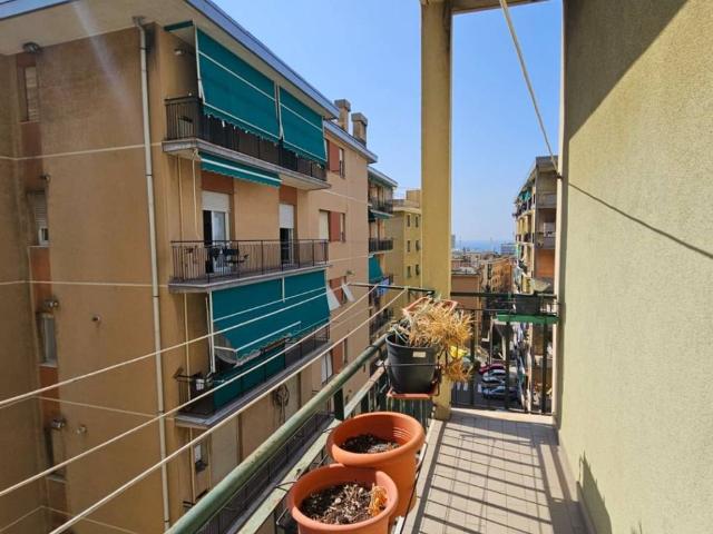 Appartamento in vendita a Genova GE