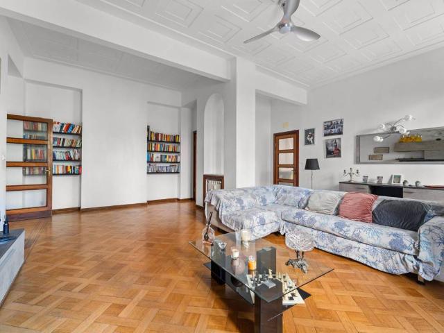 Appartamento in vendita a Genova GE