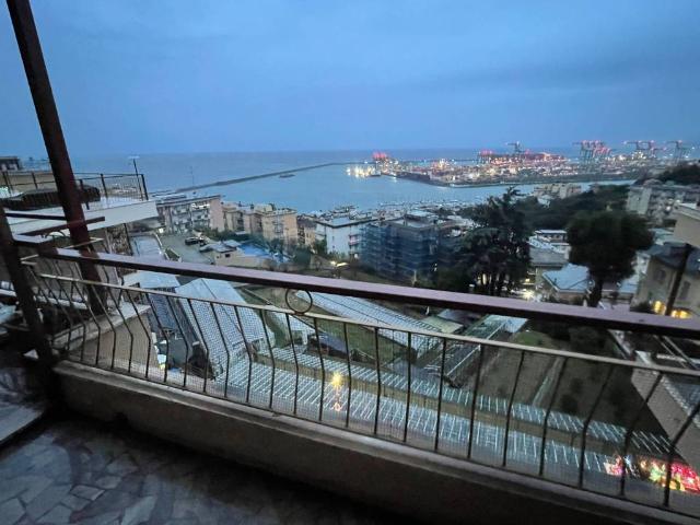 Appartamento in vendita a Genova GE
