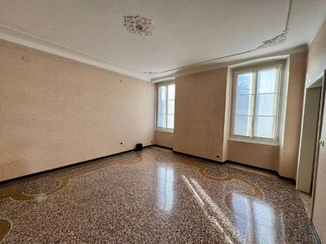 Appartamento in vendita a Genova GE