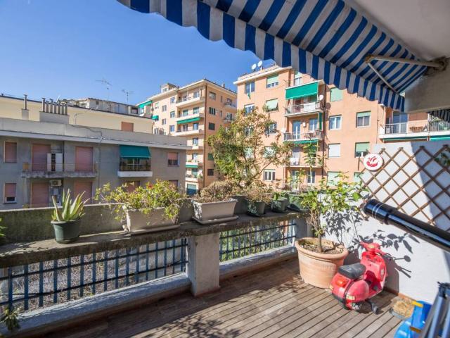 Appartamento in vendita a Genova GE