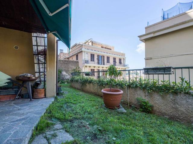 Appartamento in vendita a Genova GE