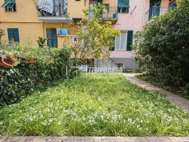 Appartamento in vendita a Genova GE