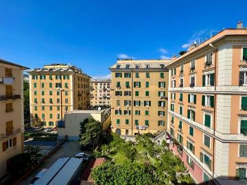 Appartamento in vendita a Genova GE
