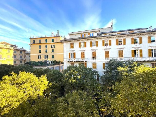 Appartamento in vendita a Genova GE