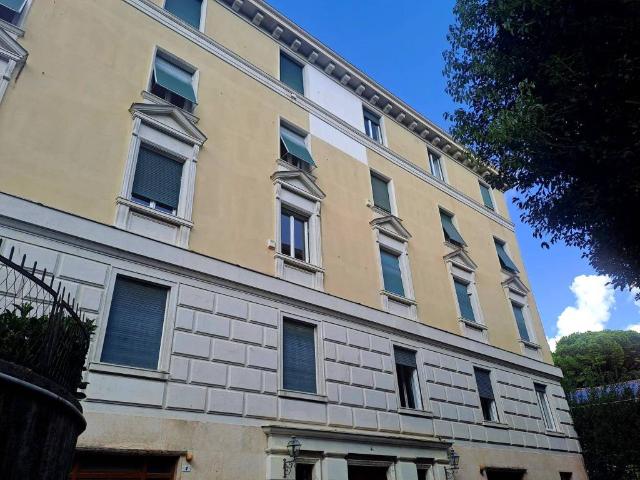 Appartamento in vendita a Genova GE