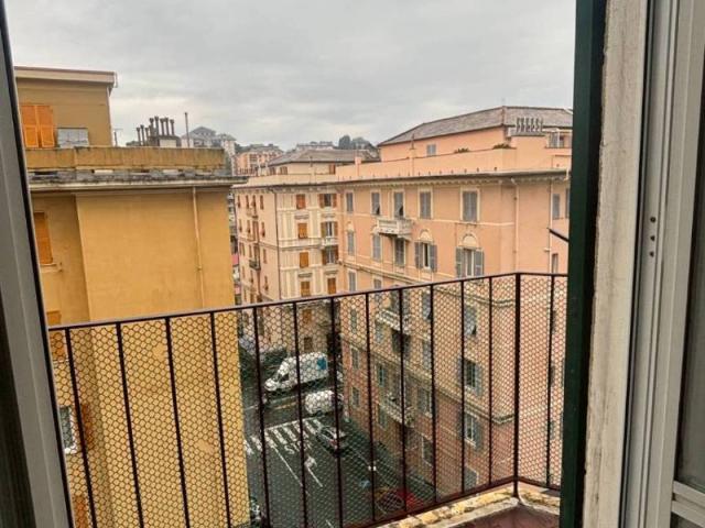 Appartamento in vendita a Genova GE