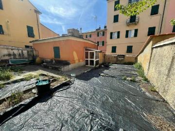 Appartamento in vendita a Genova GE