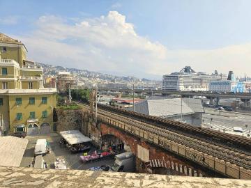 Appartamento in vendita a Genova GE